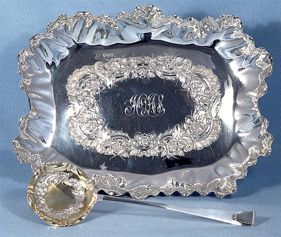 A cased late Victorian silver fruit set, by Rupert Favell, length 280mm, weight 12.5oz/390grms